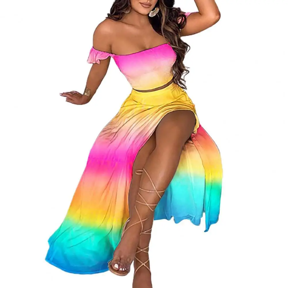 Женский богемный комплект из двух предметов, длинное платье с принтом перьев, открытыми плечами и высоким разрезом на подоле, лето 2021
Женский богемный комплект из двух предметов, длинное платье с принтом перьев, открытыми плечами и высоким разрезом на подоле, лето 2021