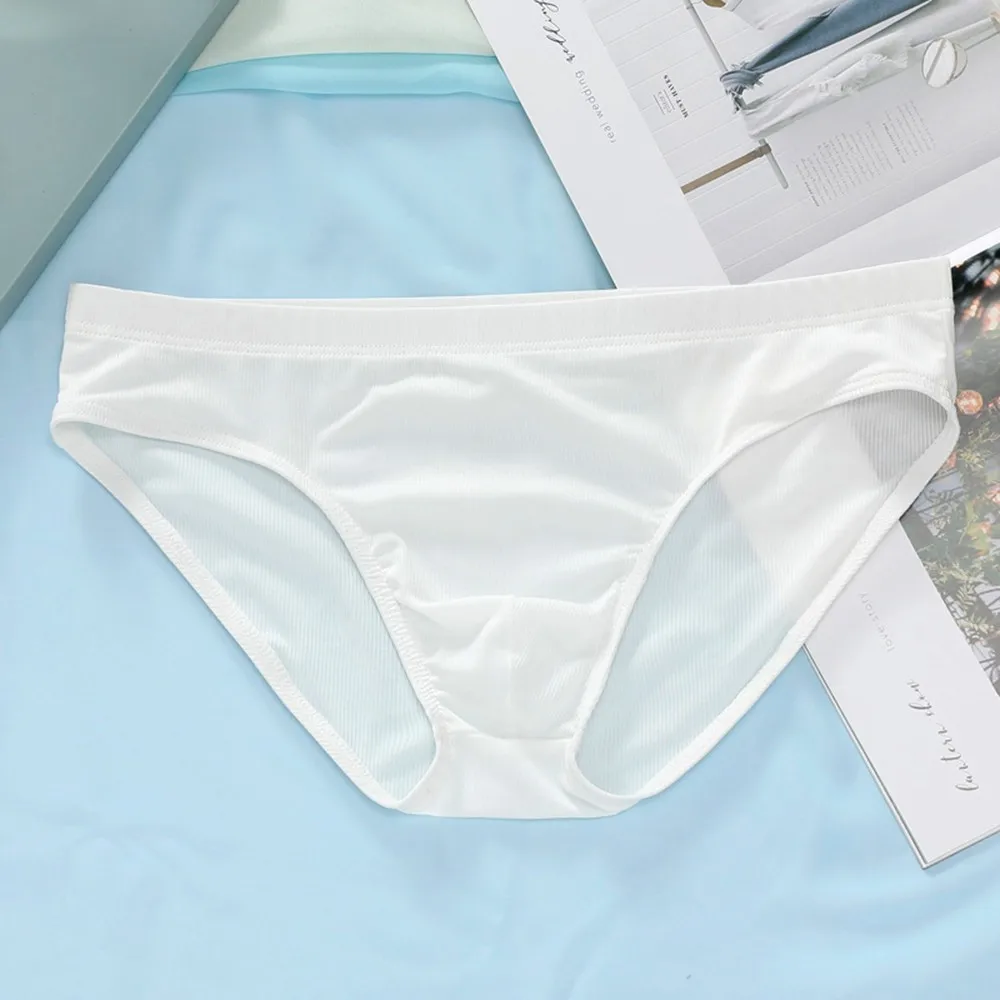 Mens Sexy Comfortable Breathable Low-rise U-convex Briefs Underwear Underpants Sexy Ice Silk Comfortable Breathable Low-rise
Mens Sexy Comfortable Breathable Low-rise U-convex Briefs Underwear Underpants Sexy Ice Silk Comfortable Breathable Low-rise