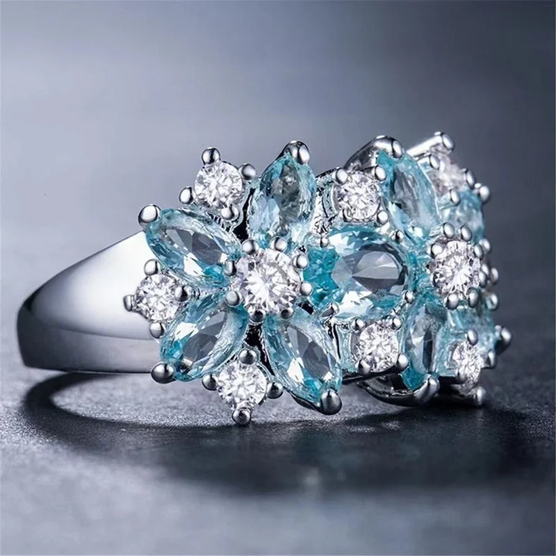 2021cute Woman rings korean fashion gothic accessories Green Zircon with Diamond Flower Ring gold jewelry engagement ring mujer
2021cute Woman rings korean fashion gothic accessories Green Zircon with Diamond Flower Ring gold jewelry engagement ring mujer