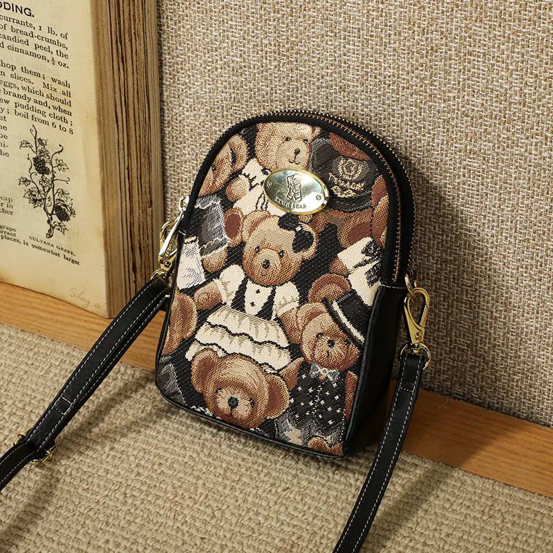 Bag female 2021 new mobile phone bag female mini small shoulder bag student Korean version of all-match messenger bag
Bag female 2021 new mobile phone bag female mini small shoulder bag student Korean version of all-match messenger bag