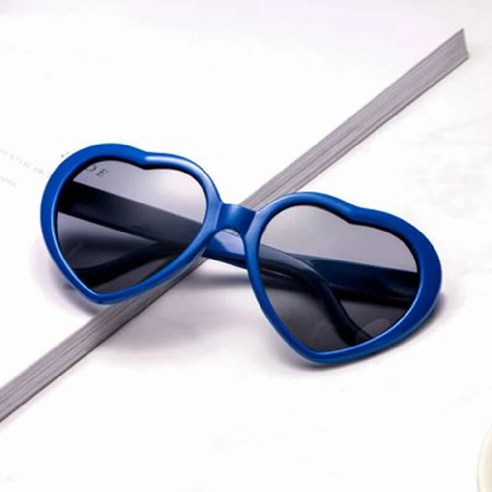 Heart Effect Diffraction Glasses Special Effect EDM Festival Light Changing Eyewear for Outdoor Music Party/Fireworks Displays
Heart Effect Diffraction Glasses Special Effect EDM Festival Light Changing Eyewear for Outdoor Music Party/Fireworks Displays