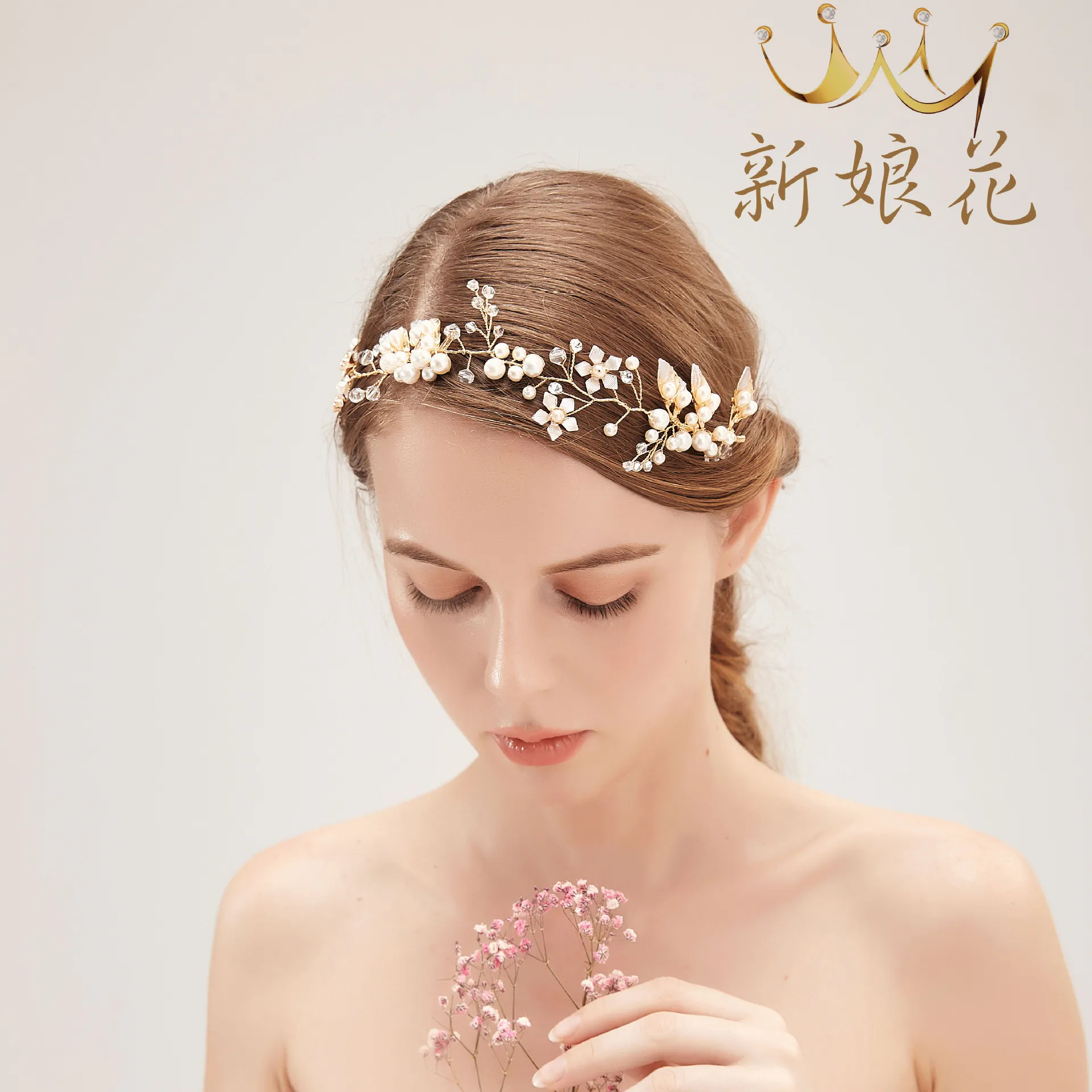 Винтажная бижутерия свадебный головной убор аксессуары для платья со стразами аксессуары для волос Жемчужная Повязка На Голову аксессуары...
Винтажная бижутерия свадебный головной убор аксессуары для платья со стразами аксессуары для волос Жемчужная Повязка На Голову аксессуары...