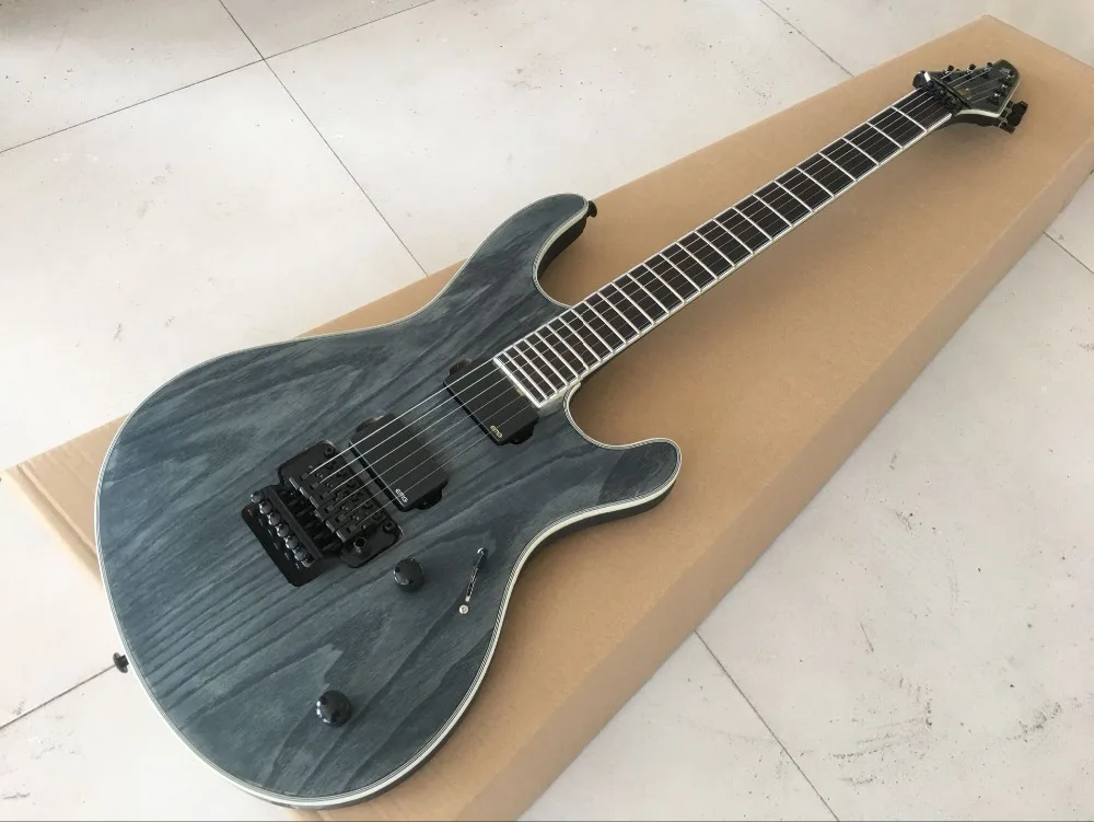 New style, high quality,handwork 6 Strings electric gitaar,Rosewood fingerboard,customization guitarra.real photos
New style, high quality,handwork 6 Strings electric gitaar,Rosewood fingerboard,customization guitarra.real photos