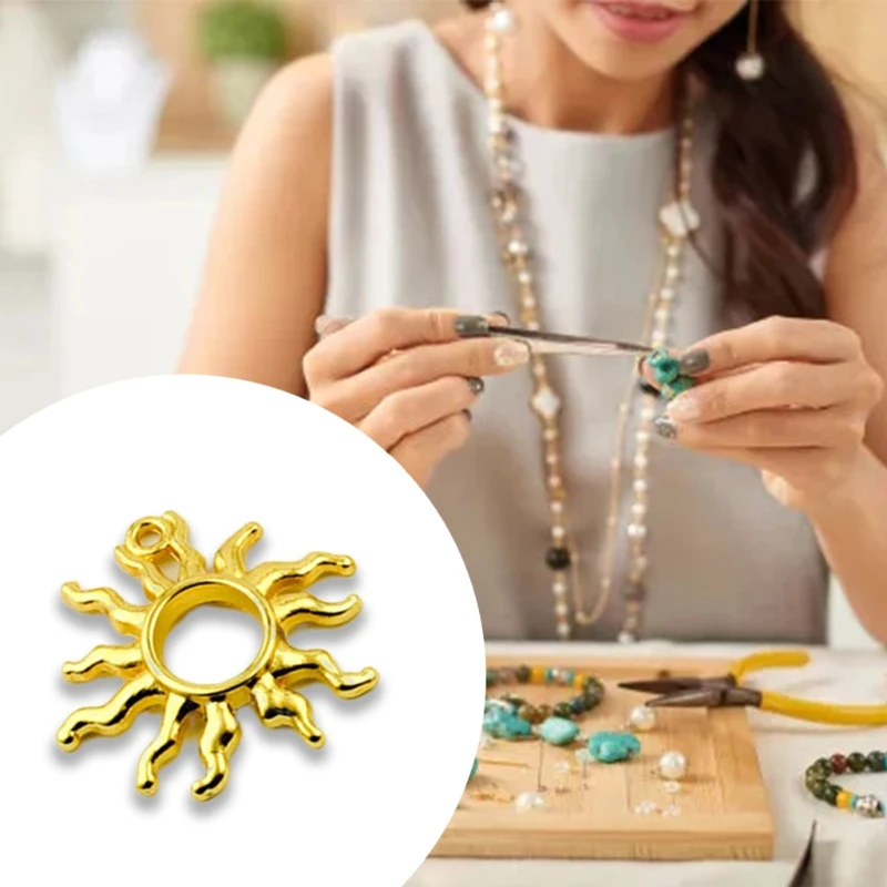 20 PCS Sun Epoxy Frame Jewelry Pendant Key Chain for Birthday Christmas Party Baby Shower Supplies Favor
20 PCS Sun Epoxy Frame Jewelry Pendant Key Chain for Birthday Christmas Party Baby Shower Supplies Favor
