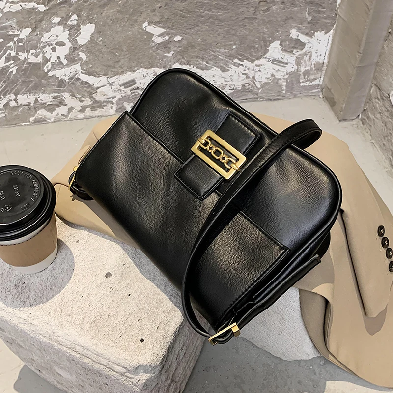 High feeling women's bag 2020 new fashion versatile ins messenger bag small design net red small square bag
High feeling women's bag 2020 new fashion versatile ins messenger bag small design net red small square bag
