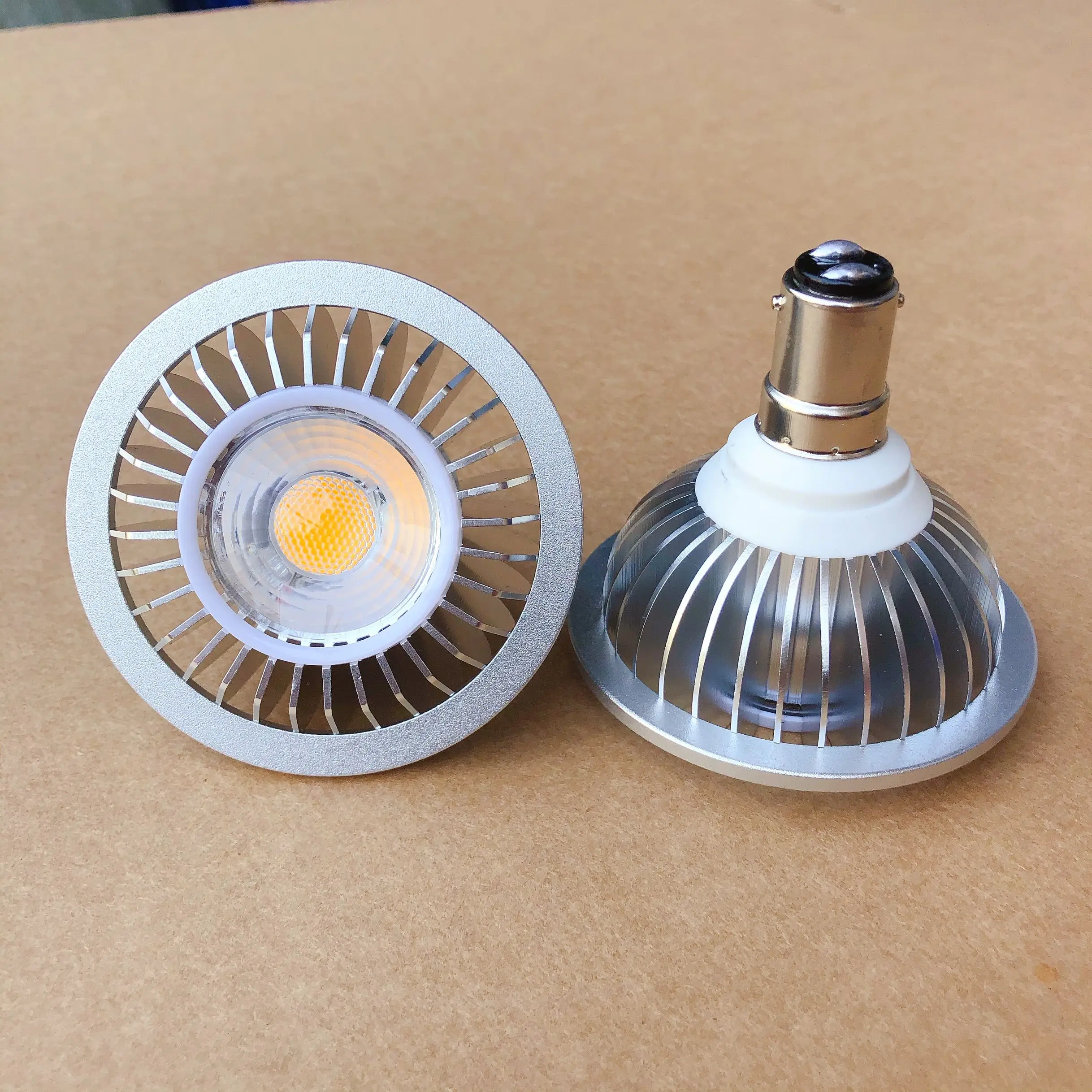 Светодиодный прожектор высокой мощности 7 Вт AR70 B15D B15 с регулируемой яркостью