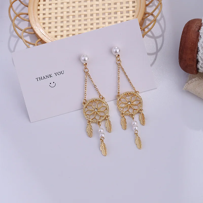 2020 Golden Color Ethnic Simulated Pearls Feather Drop Earrings for Women Wedding Earring Boho Bohemia Jewelry Wholesale
2020 Golden Color Ethnic Simulated Pearls Feather Drop Earrings for Women Wedding Earring Boho Bohemia Jewelry Wholesale