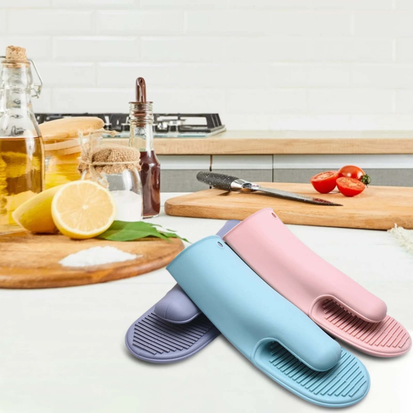 1pcs Thickened Insulated Gloves Soft Non-Slip Microwave Oven Gloves Baking Oven Mitts Silicone Heat-Resistant Gloves
1pcs Thickened Insulated Gloves Soft Non-Slip Microwave Oven Gloves Baking Oven Mitts Silicone Heat-Resistant Gloves