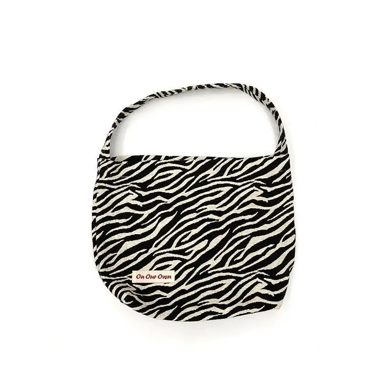 Fashion Zebra Pattern Women Small Handbags Vintage Canvas Female Shoulder Bags Simple Student Girls' Casual Tote Cylinder Bag
Fashion Zebra Pattern Women Small Handbags Vintage Canvas Female Shoulder Bags Simple Student Girls' Casual Tote Cylinder Bag