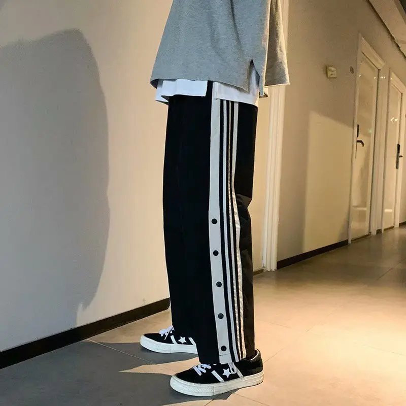 2021 New Summer Pants Men's Breasted Straight Sports Pants American Version Of The Trend Loose Wild Wide-Leg Casual Trousers
2021 New Summer Pants Men's Breasted Straight Sports Pants American Version Of The Trend Loose Wild Wide-Leg Casual Trousers