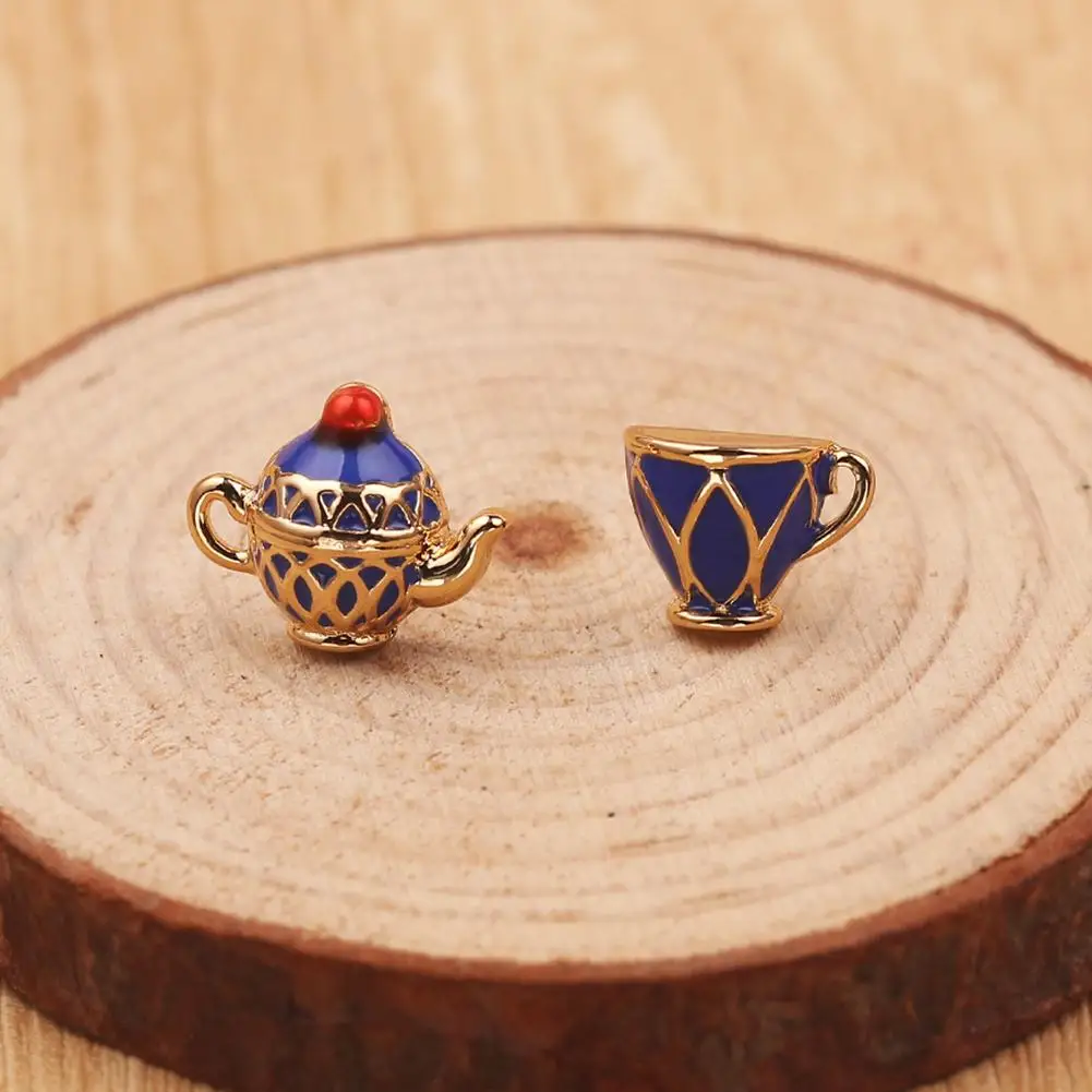 2019 New Fashion Punk Cool Vintage Asymmetric Enamel Teapot Cup Pendant Women Stud Earrings Special Christmas Gift Jewelry
2019 New Fashion Punk Cool Vintage Asymmetric Enamel Teapot Cup Pendant Women Stud Earrings Special Christmas Gift Jewelry