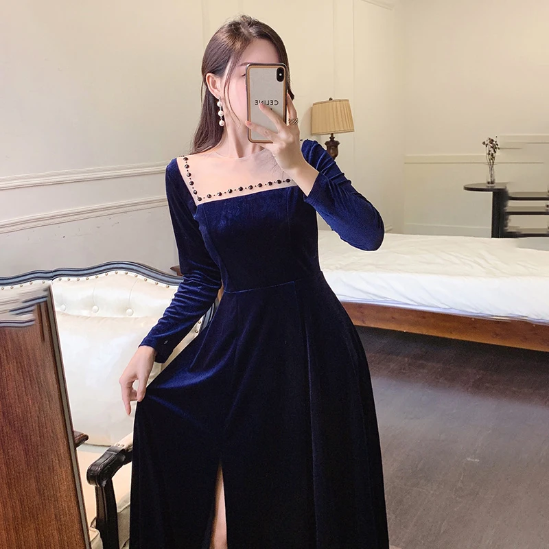 Velvet Party Dress Women O-Neck Long Sleeve Elegant Long Midi Dress Sexy Back Beaded Autumn Winter Split Office Dress D478
Velvet Party Dress Women O-Neck Long Sleeve Elegant Long Midi Dress Sexy Back Beaded Autumn Winter Split Office Dress D478