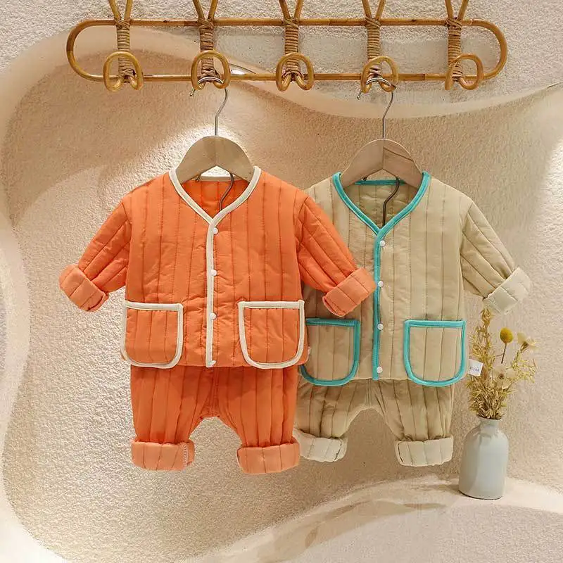 Зимние комплекты одежды для новорожденных, однобортная куртка с длинным рукавом и карманами + штаны, модная Корейская одежда карамельных цв...
Зимние комплекты одежды для новорожденных, однобортная куртка с длинным рукавом и карманами + штаны, модная Корейская одежда карамельных цв...