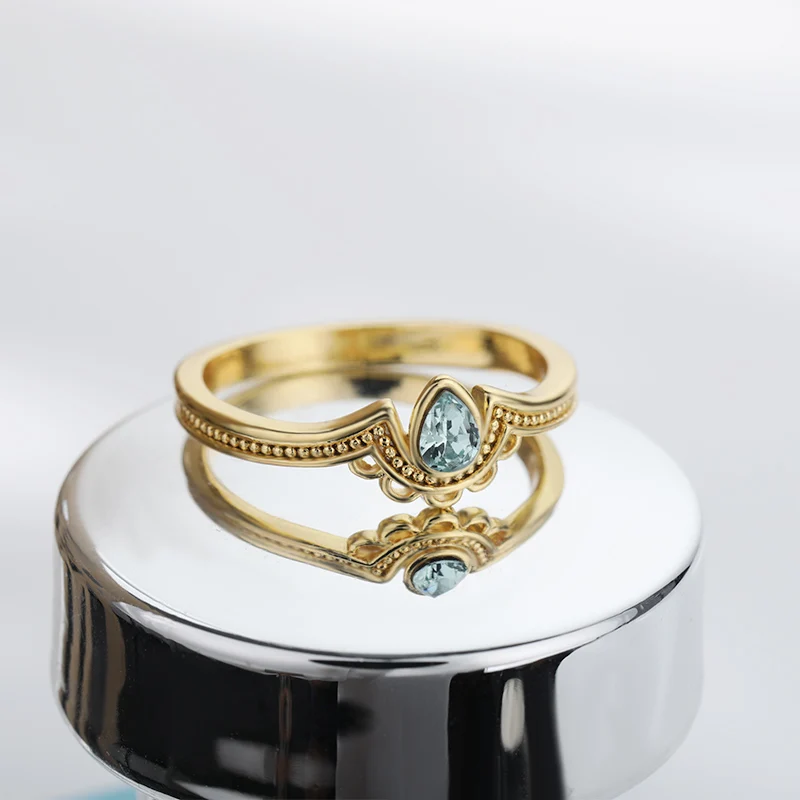 Женское Винтажное кольцо из нержавеющей стали золотистое с кристаллами и