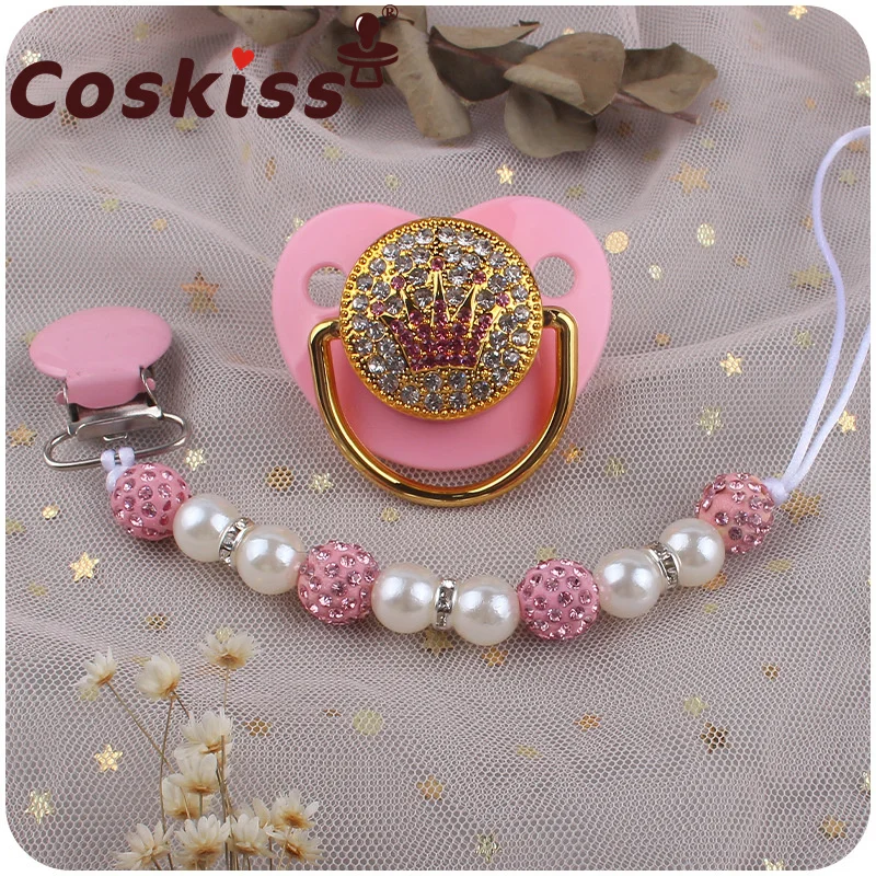 Coskiss, Новые Товары для малышей, цепочка для соски с узором в виде короны, смягчающая детская креативная цепочка для соски с жемчугом, набор иг...
Coskiss, Новые Товары для малышей, цепочка для соски с узором в виде короны, смягчающая детская креативная цепочка для соски с жемчугом, набор иг...