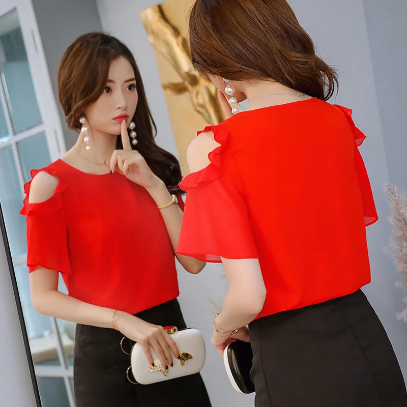 2020 Summer Sexy Women Plus Size Shirt New Korean Fashion Hedging Solid Top Women Short Sleeve Cutout Red Casual Chiffon Shirt 
2020 Summer Sexy Women Plus Size Shirt New Korean Fashion Hedging Solid Top Women Short Sleeve Cutout Red Casual Chiffon Shirt