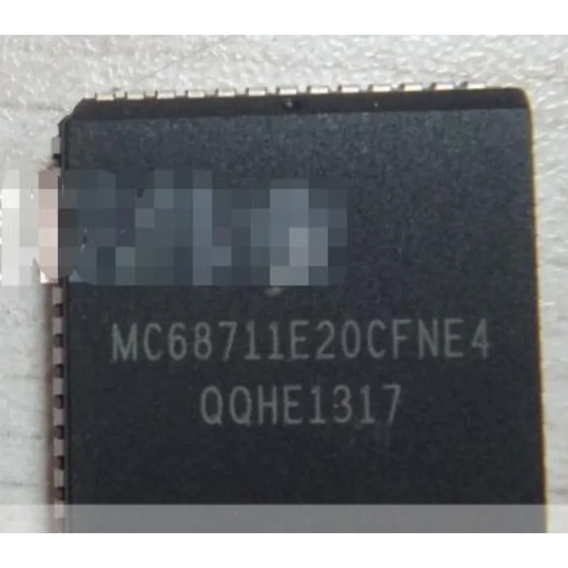 10Pcs/Lot MC68711E20CFNE4 MC68711 PLCC52 Original In Stock