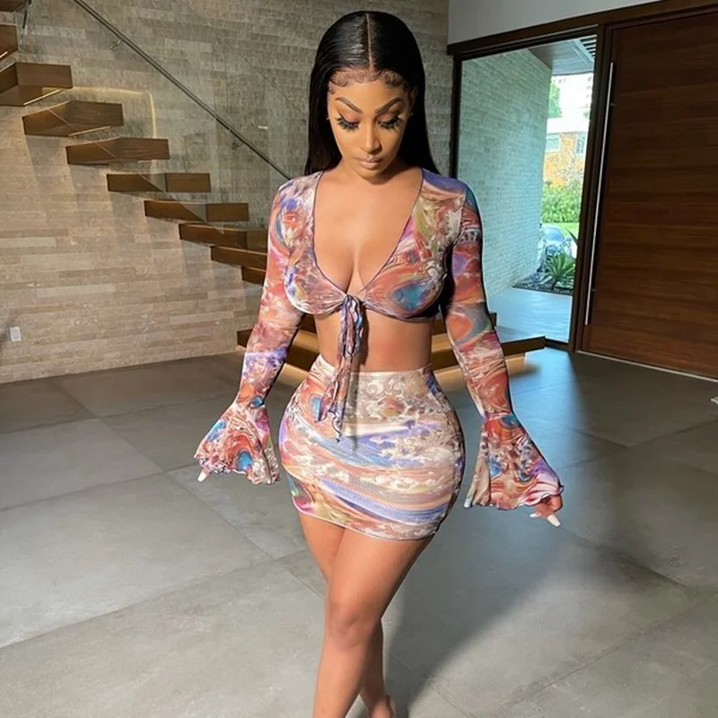 Beach Printed Bandage Two Piece Set Women Skirt and Flare Long Sleeve Crop Top Set Summer Club Elastic Bodycon Matching Sets
Beach Printed Bandage Two Piece Set Women Skirt and Flare Long Sleeve Crop Top Set Summer Club Elastic Bodycon Matching Sets