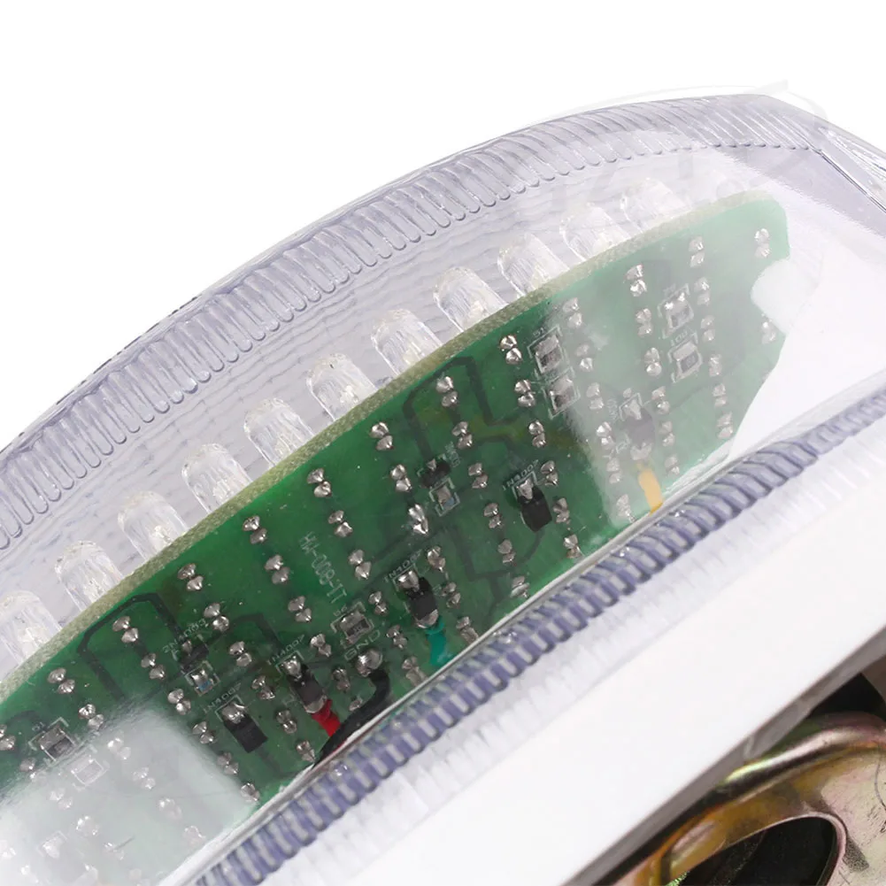 E-Mark Taillight Rear Brake Lamp w/ Signal Light For Suzuki Boulevard M50 2005-2008 & Marauder 800 1600 VZ800 VZ1600 1997-2004
E-Mark Taillight Rear Brake Lamp w/ Signal Light For Suzuki Boulevard M50 2005-2008 & Marauder 800 1600 VZ800 VZ1600 1997-2004