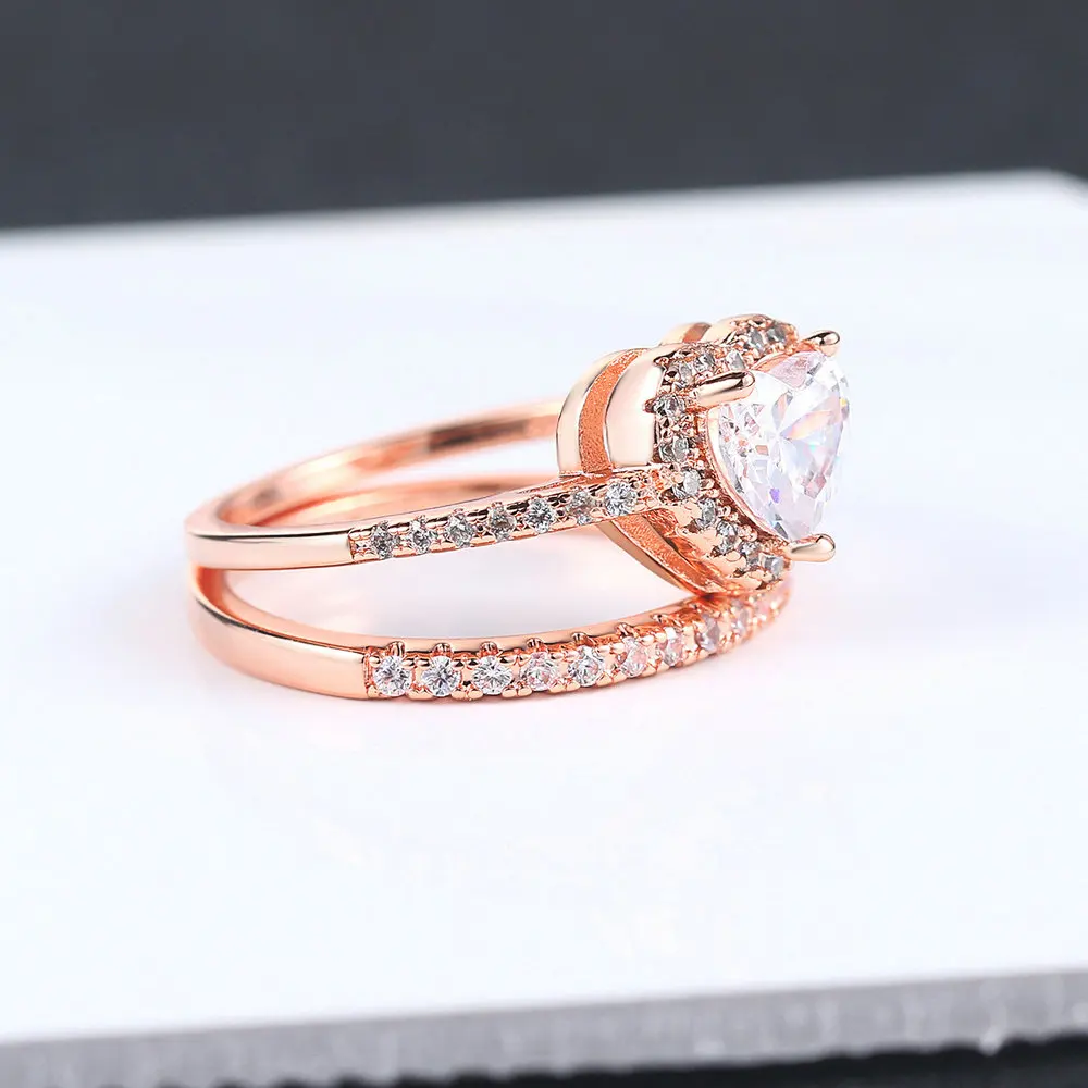 ZHOUYANG Wedding Rings For Women Korean Love Heart Zircon Rose Gold Color 2 PCS Ring Set Bride Jewelry Wholesale Gift SR841
ZHOUYANG Wedding Rings For Women Korean Love Heart Zircon Rose Gold Color 2 PCS Ring Set Bride Jewelry Wholesale Gift SR841