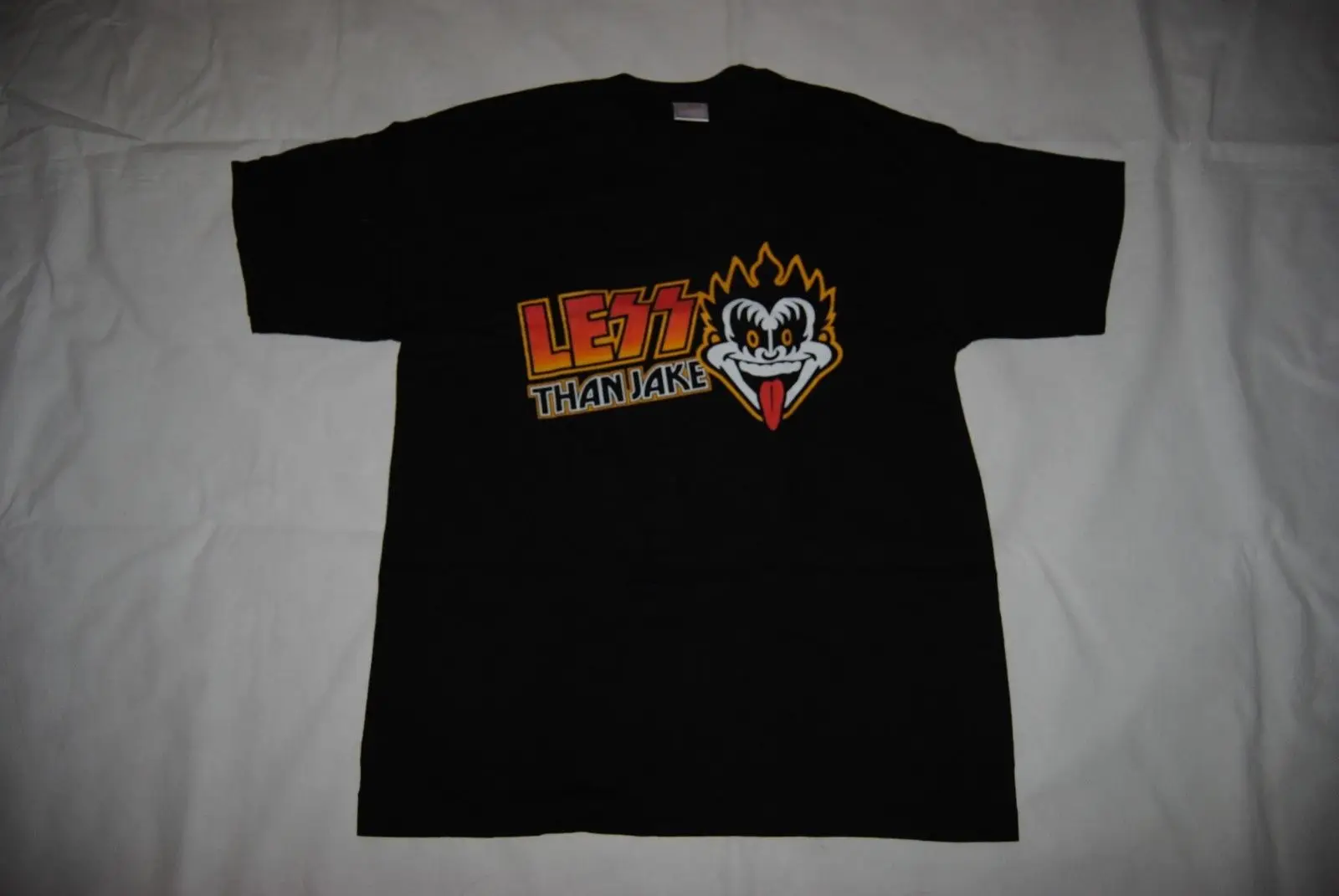 Less than jake kiss logo t-shirt new official pezcore hello rockview ska punk- show original title
Less than jake kiss logo t-shirt new official pezcore hello rockview ska punk- show original title