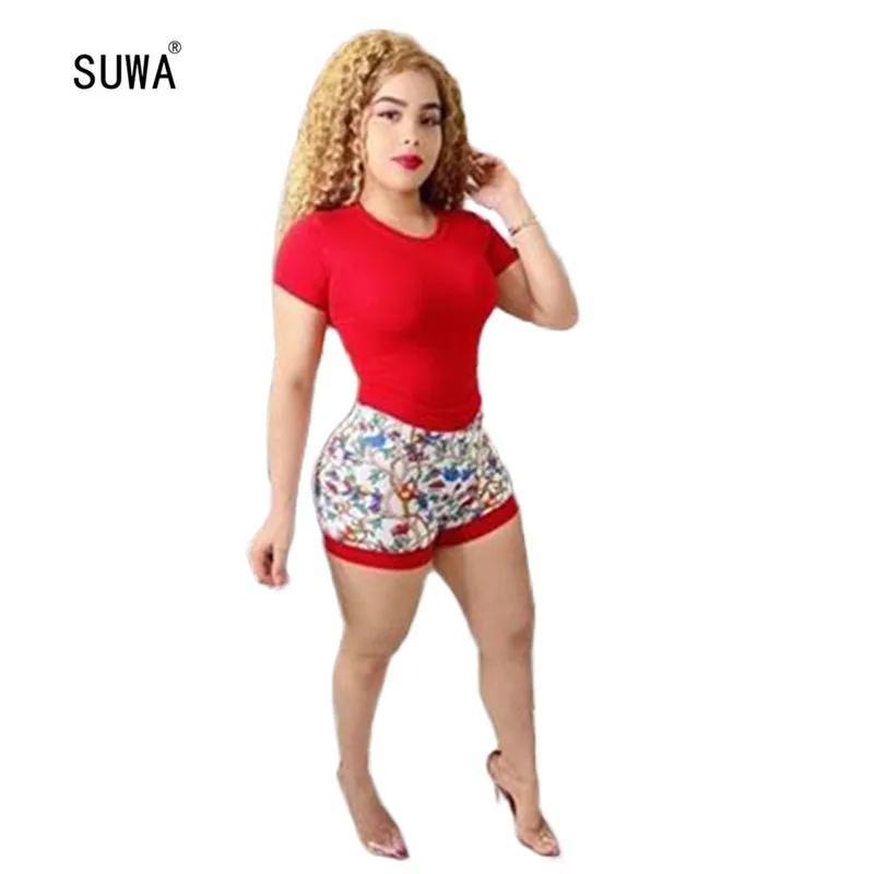 Wholesale hot sale streetwear women o neck short sleeve pullover t-shirt and shorts femme tracksuit femme outfits 4 color
Wholesale hot sale streetwear women o neck short sleeve pullover t-shirt and shorts femme tracksuit femme outfits 4 color