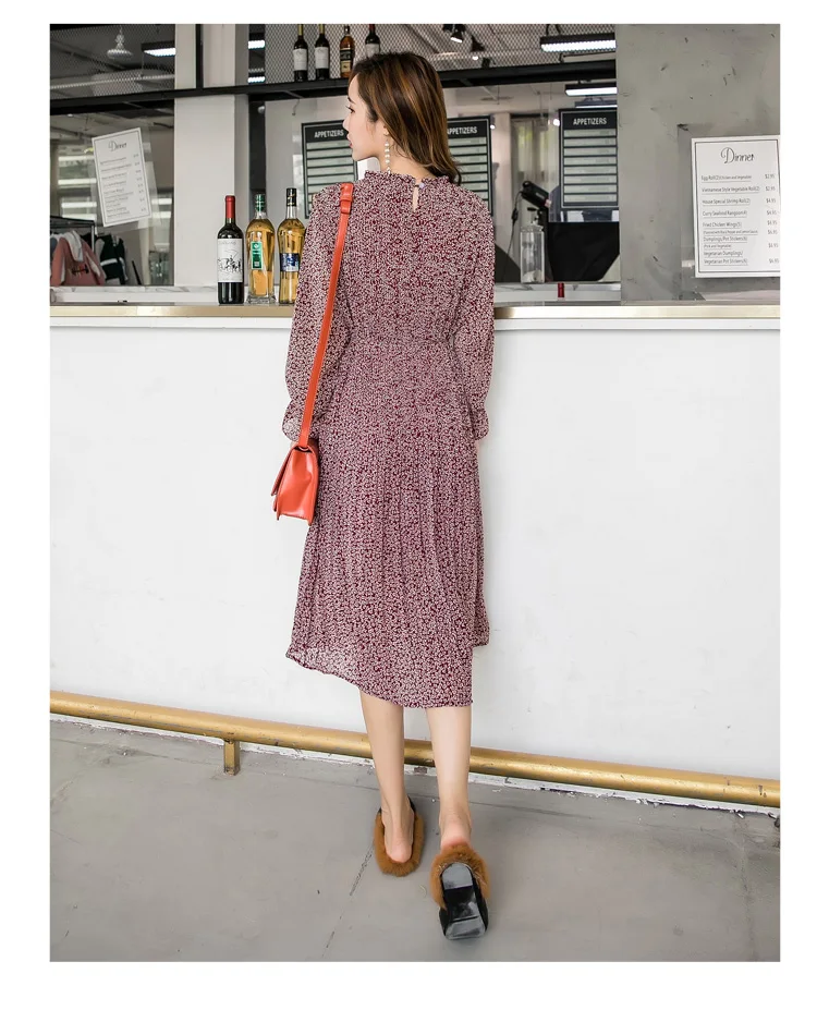 2020 spring and autumn new long-sleeved floral chiffon dress women's mid-length slimming bottoming dress Wild Women spring
2020 spring and autumn new long-sleeved floral chiffon dress women's mid-length slimming bottoming dress Wild Women spring