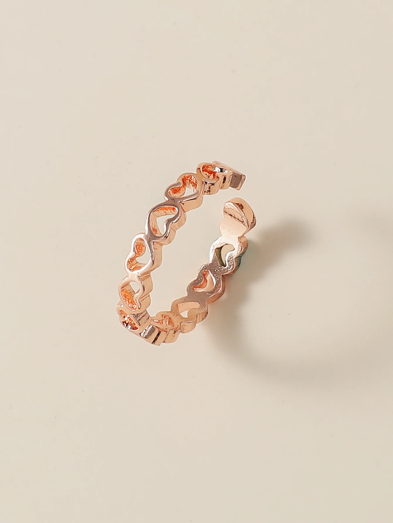 Hollow Love Ring Women Heart Shaped Heart Index Little Finger European and American Cross-Border Supply Accessories New Product
Hollow Love Ring Women Heart Shaped Heart Index Little Finger European and American Cross-Border Supply Accessories New Product