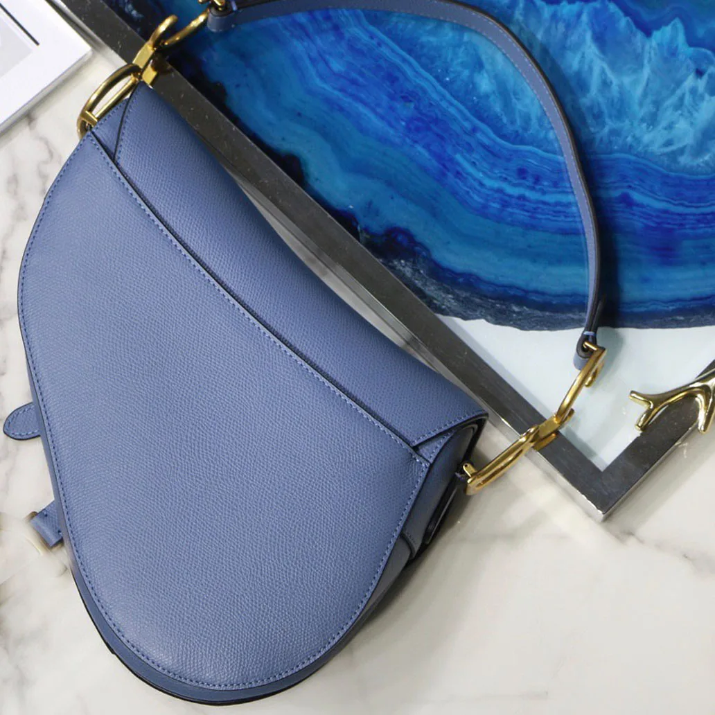 2021 New Luxury Designer Genuine Leather Women Handbag Lady Shoulder Crossbody Saddle Bag Llassic Tote
2021 New Luxury Designer Genuine Leather Women Handbag Lady Shoulder Crossbody Saddle Bag Llassic Tote