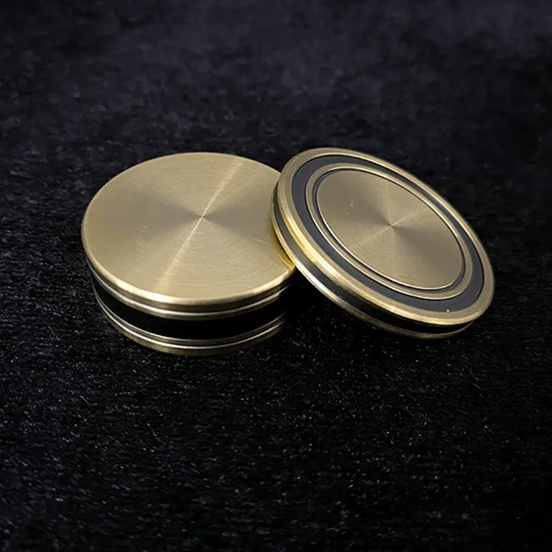 Okito Box - 500 Yen Size (Brass) Magic Tricks Gimmicks Close Up Illusions Mentalism Coin Appear For Professional Magicians
Okito Box - 500 Yen Size (Brass) Magic Tricks Gimmicks Close Up Illusions Mentalism Coin Appear For Professional Magicians