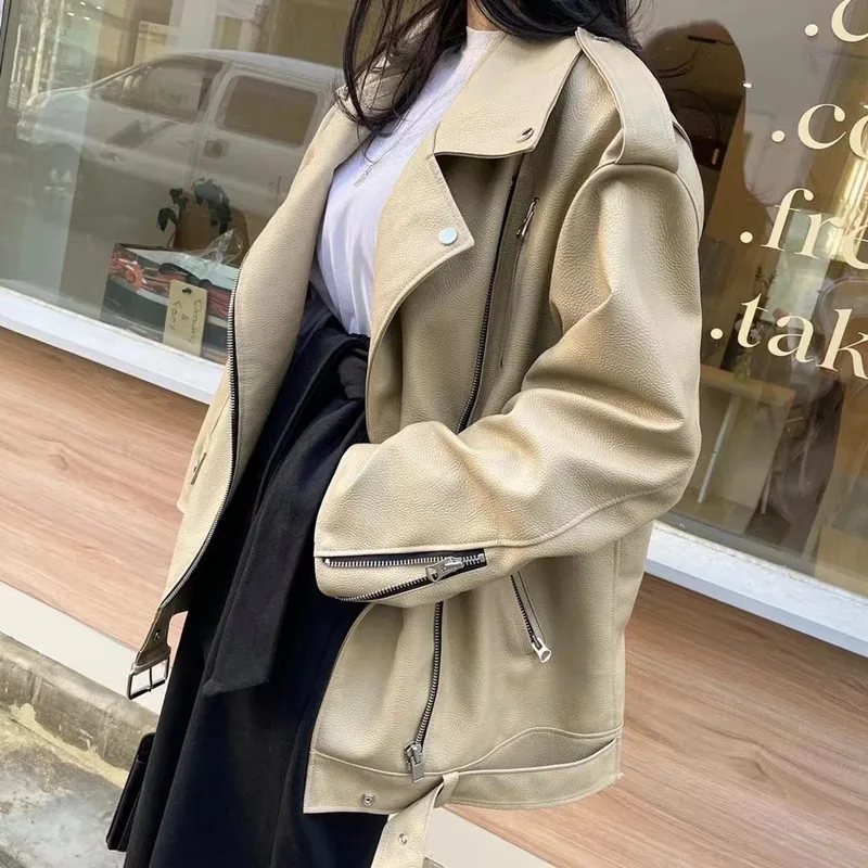 Zip up Patent Leather Jacket Women Long Sleeve Reflective Clothing Short Oversized Soft Faux Leather Jackets for Women
Zip up Patent Leather Jacket Women Long Sleeve Reflective Clothing Short Oversized Soft Faux Leather Jackets for Women