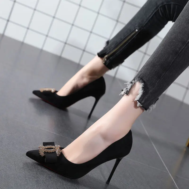 Diamond Girl's high heels Black Sexy fairy style bowknot thin heel pointed single shoes
Diamond Girl's high heels Black Sexy fairy style bowknot thin heel pointed single shoes