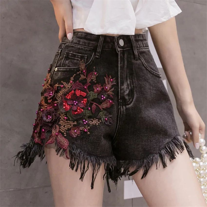 Designer Beading Embroidery Vintage Jeans Shorts Women High Waist Denim Short Summer High Street Fashion Mini Jeans Female
Designer Beading Embroidery Vintage Jeans Shorts Women High Waist Denim Short Summer High Street Fashion Mini Jeans Female