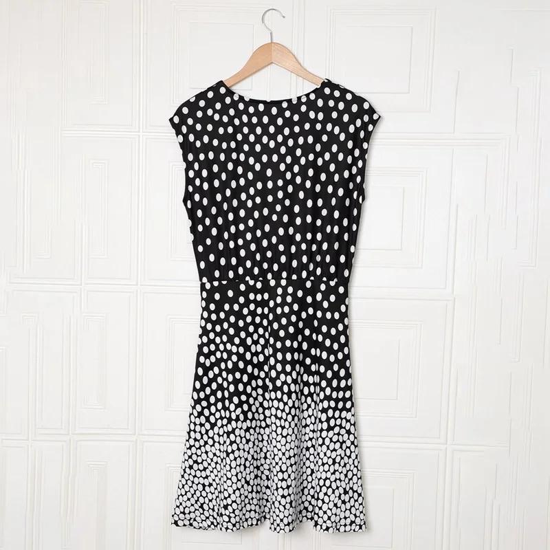 Vintage Polka Dot Gradient Print Women Summer Dress Boho Casual V-neck Sleeveless A-line Beach Dresse Sundress Femme Vestidos 
Vintage Polka Dot Gradient Print Women Summer Dress Boho Casual V-neck Sleeveless A-line Beach Dresse Sundress Femme Vestidos