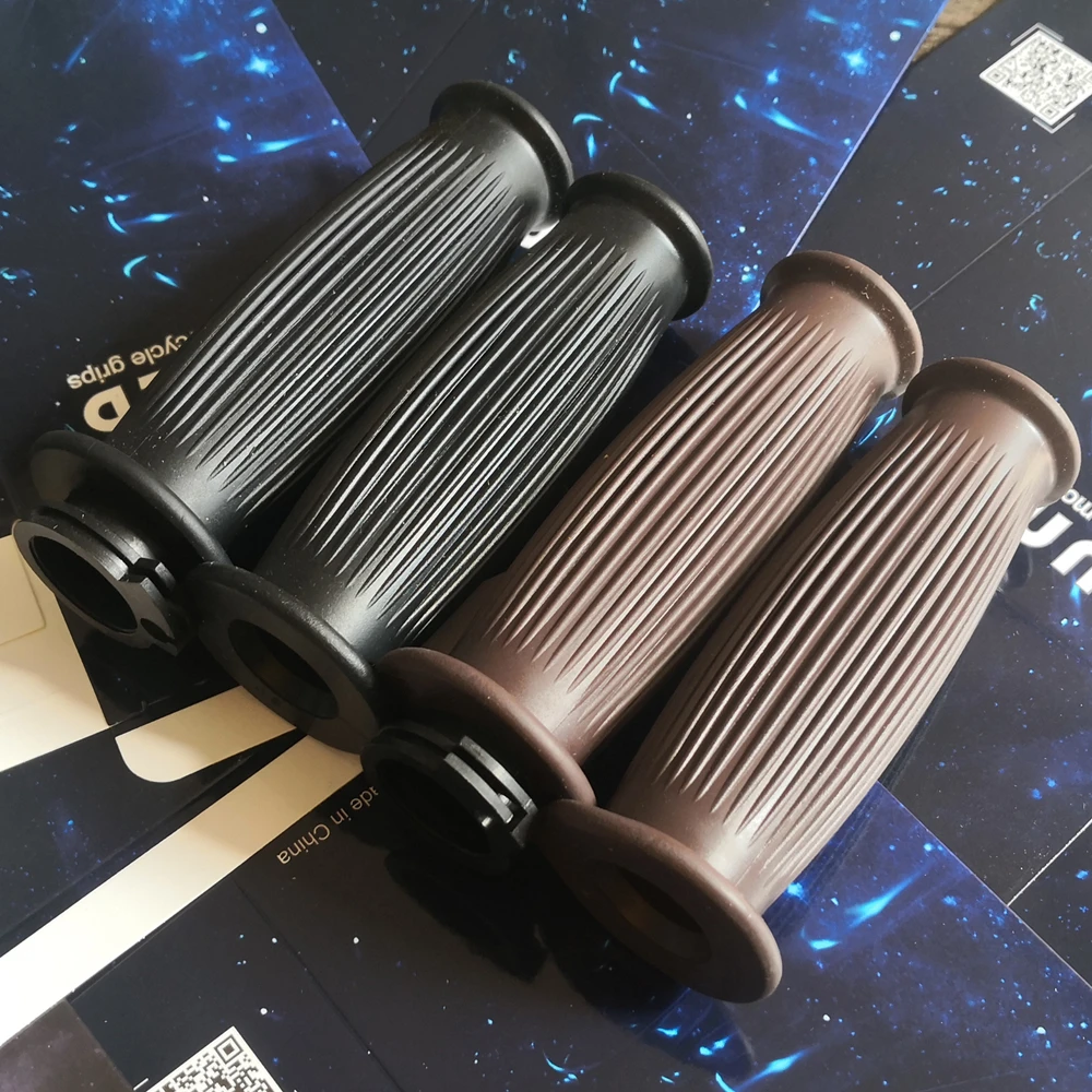 New Vintage Cafe Racer Motorcycle Hand Grips Rubber Handle Bar 7/8" 22mm for CG125 CB400 KAWASAKI Free Shipping
New Vintage Cafe Racer Motorcycle Hand Grips Rubber Handle Bar 7/8" 22mm for CG125 CB400 KAWASAKI Free Shipping