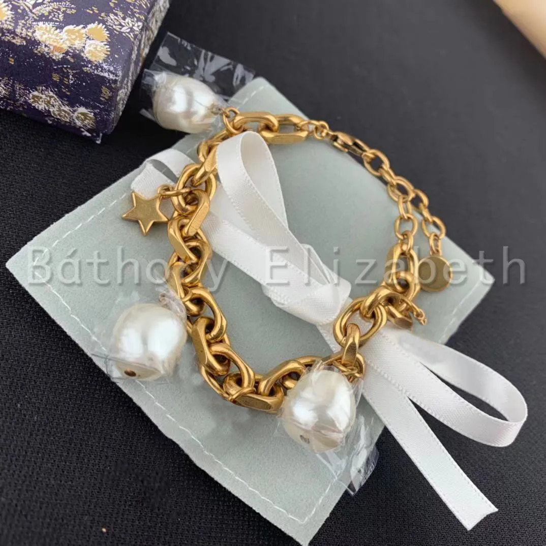 Bthory Elizabeth Pearls Bracelet For Women Gold Color Metal Simple Fashion Bangle Set 2021 Fashion Jewelry Gift Pulseras
Bthory Elizabeth Pearls Bracelet For Women Gold Color Metal Simple Fashion Bangle Set 2021 Fashion Jewelry Gift Pulseras