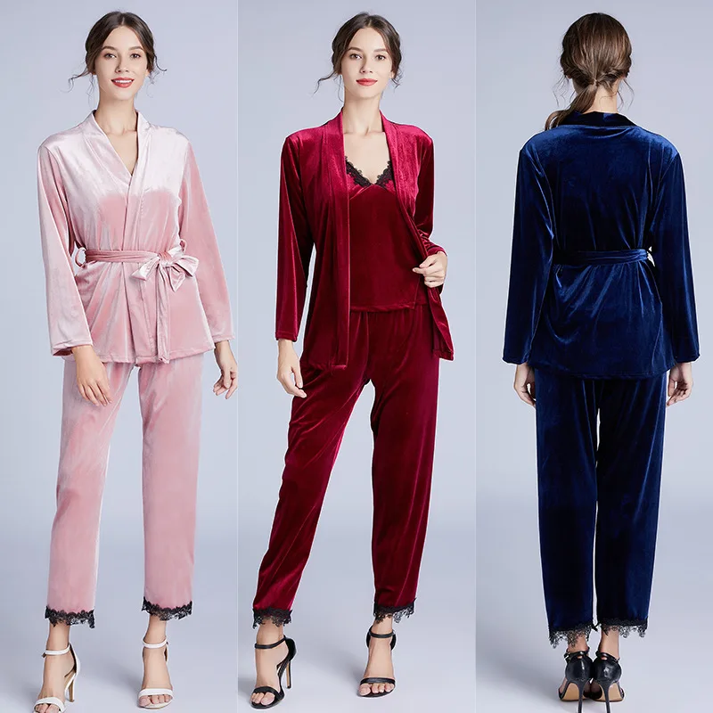 Sexy Pajamas Women Autumn And Winter Long-Sleeved Nightgown Suspenders Three-Piece Suit Gold Velvet Red Wedding Home Service
Sexy Pajamas Women Autumn And Winter Long-Sleeved Nightgown Suspenders Three-Piece Suit Gold Velvet Red Wedding Home Service