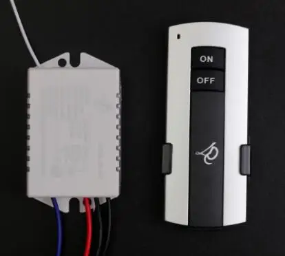 Беспроводной пульт для потолочного светильника 220В
Беспроводной пульт для потолочного светильника 220В