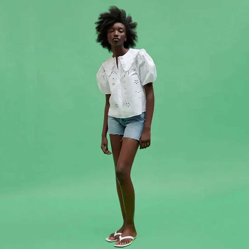 Casual Puff Sleeve Women Shirt Vintage Hollow Out Peter Pan Collar Top Female Summer Fashion Sweet Embroidered Poplin Streetwear
Casual Puff Sleeve Women Shirt Vintage Hollow Out Peter Pan Collar Top Female Summer Fashion Sweet Embroidered Poplin Streetwear