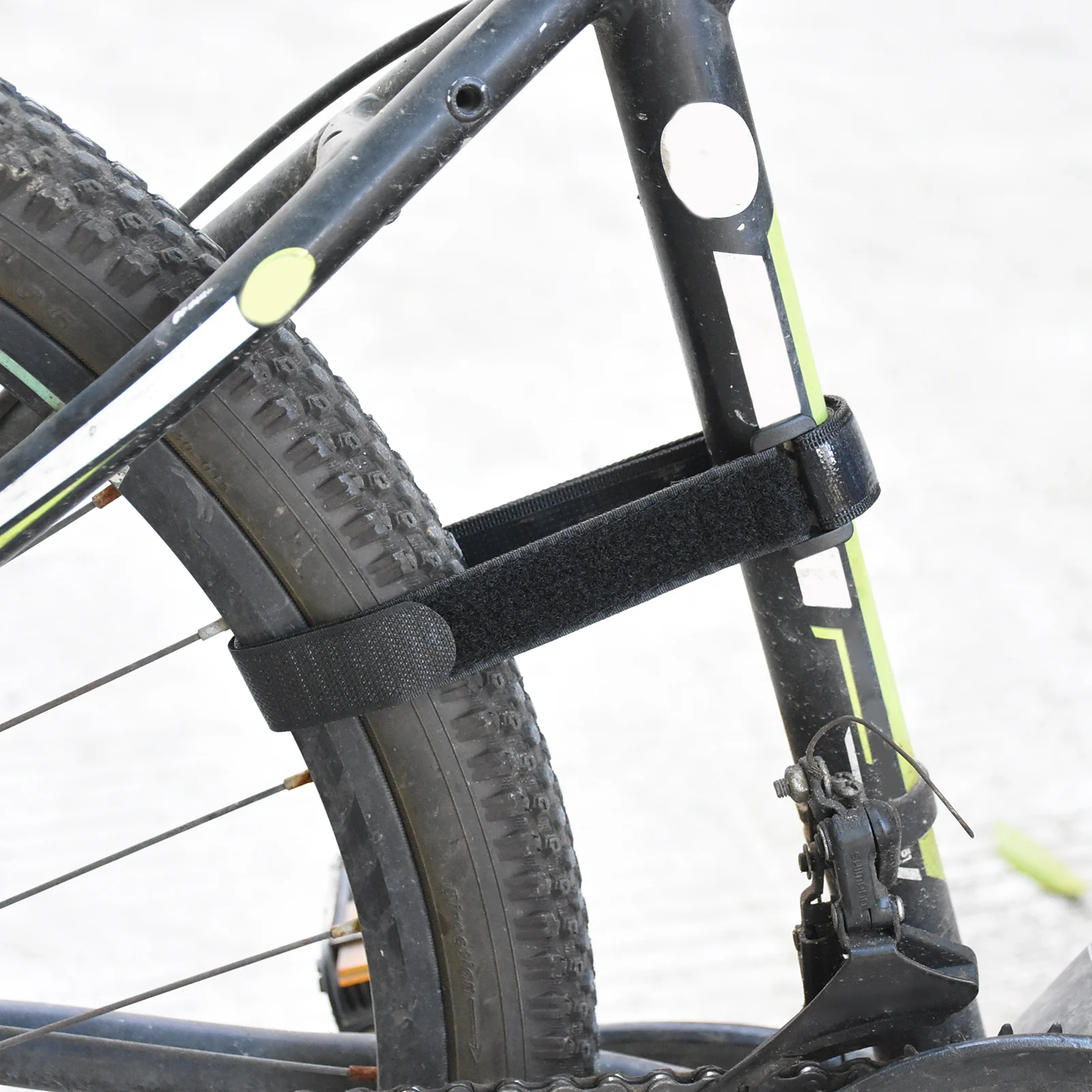 Anti-skid Bicycle Wheel Fixing Belt Bike Frame Strap Adjustable Multi-purpose Bicycle Fixed Belt For Fix Tires snowboards bottle
Anti-skid Bicycle Wheel Fixing Belt Bike Frame Strap Adjustable Multi-purpose Bicycle Fixed Belt For Fix Tires snowboards bottle