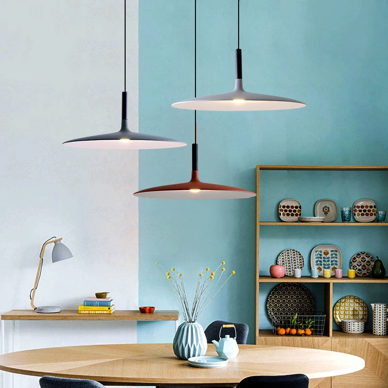 Simple restaurant chandelier Nordic modern simple creative table lamp bar office flying 35cm saucer lamp
Simple restaurant chandelier Nordic modern simple creative table lamp bar office flying 35cm saucer lamp