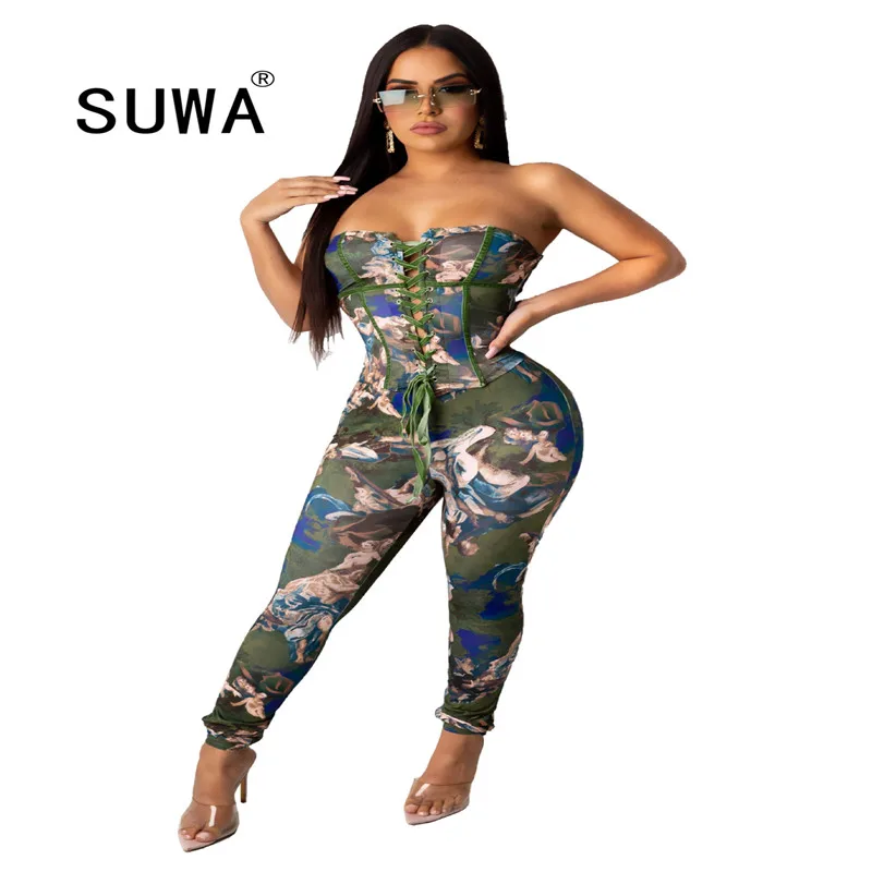 Женский комплект из двух предметов с камуфляжным принтом, укороченный топ с завышенной талией и брюки
Женский комплект из двух предметов с камуфляжным принтом, укороченный топ с завышенной талией и брюки