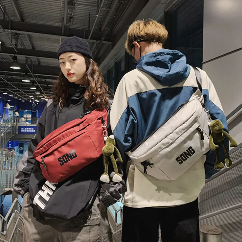 Сумка поясная, унисекс, однотонная, с ремнем через плечо
Сумка поясная, унисекс, однотонная, с ремнем через плечо