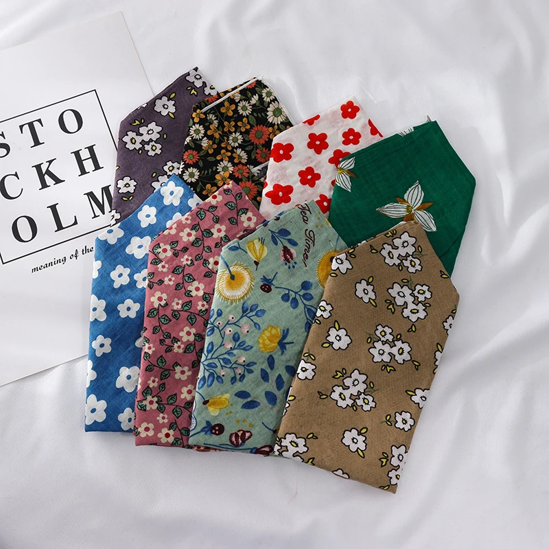 55 * 55 temperament small squares scarf spring and autumn summer new edelweiss fashion small silk scarf women scarf
55 * 55 temperament small squares scarf spring and autumn summer new edelweiss fashion small silk scarf women scarf