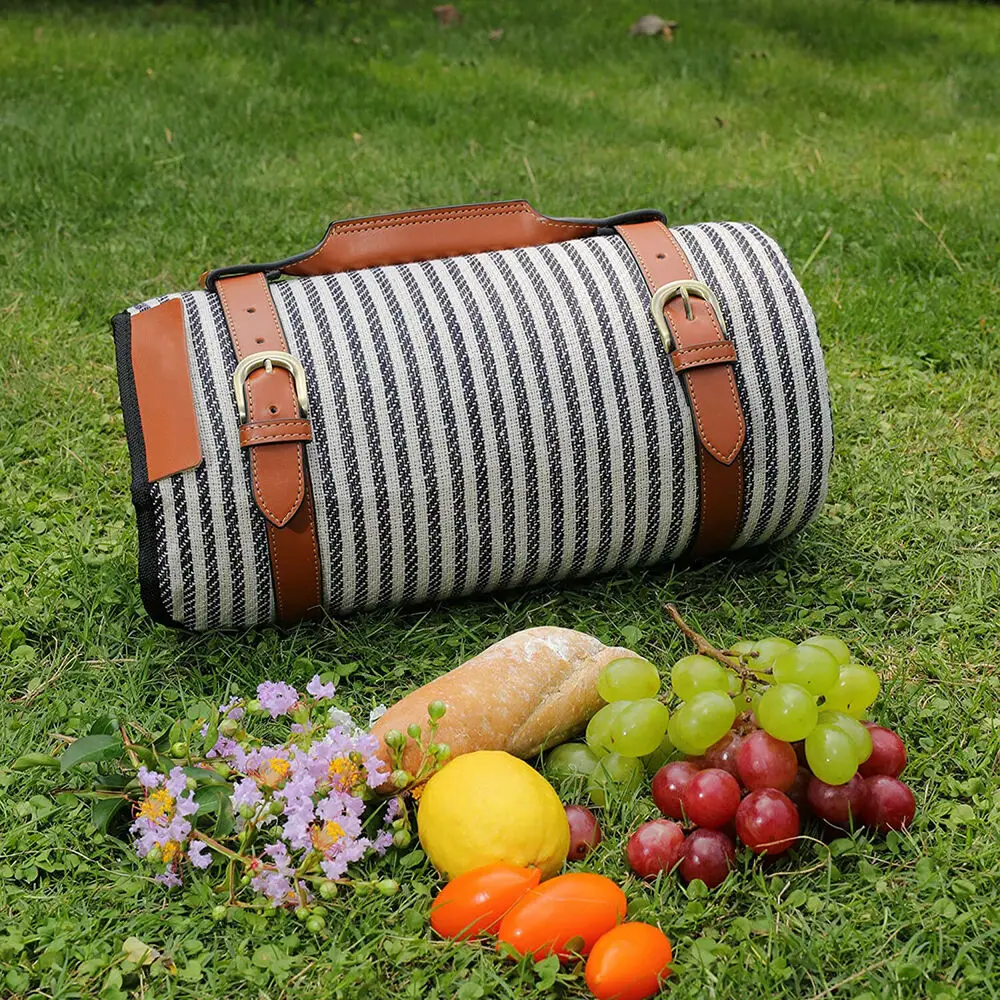 Outdoor Foldable Waterproof Picnic Mat Blue White Fashion Thicken Pad Breathable Soft Portable Camping Travel Beach Blanket
Outdoor Foldable Waterproof Picnic Mat Blue White Fashion Thicken Pad Breathable Soft Portable Camping Travel Beach Blanket
