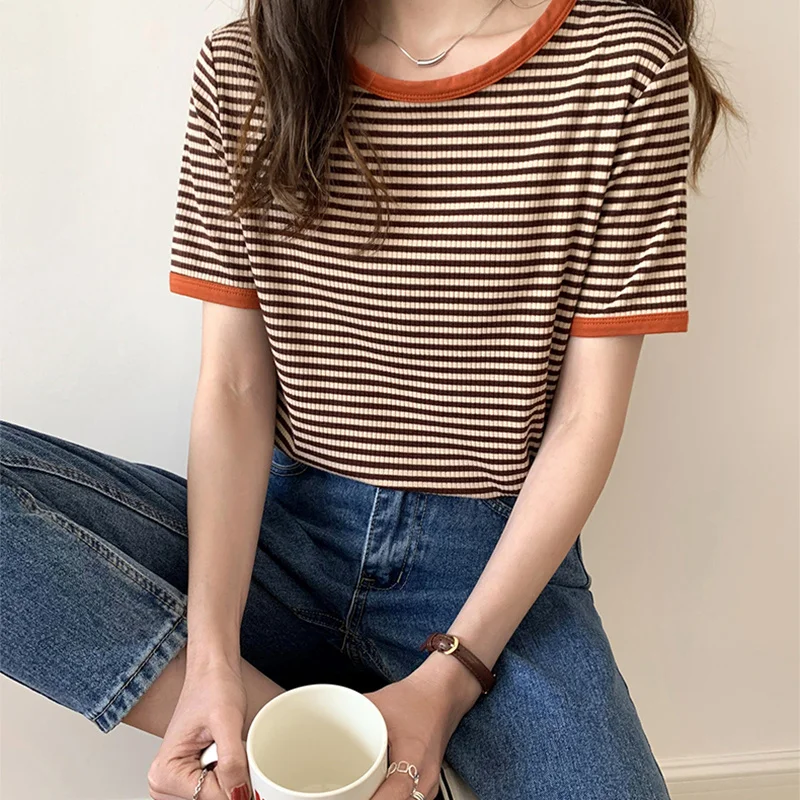 T Shirts Women Korean Summer New Vintage Patchwork Striped Soft Knit Simple Top Slim Thin Casual Short Sleeve O Neck Tee Shirt
T Shirts Women Korean Summer New Vintage Patchwork Striped Soft Knit Simple Top Slim Thin Casual Short Sleeve O Neck Tee Shirt