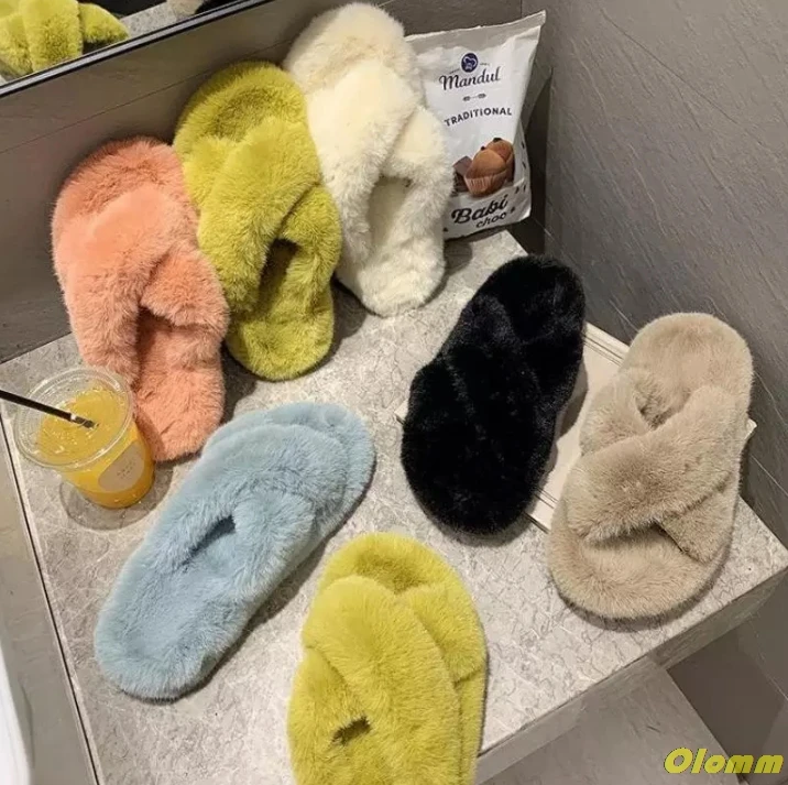 Summer Fluffy Raccoon Fur Slippers Shoes Women Real Fox Fur Flip Flop Flat Furry Fur Slides Outdoor Sandals Woman Amazing Shoes
Summer Fluffy Raccoon Fur Slippers Shoes Women Real Fox Fur Flip Flop Flat Furry Fur Slides Outdoor Sandals Woman Amazing Shoes
