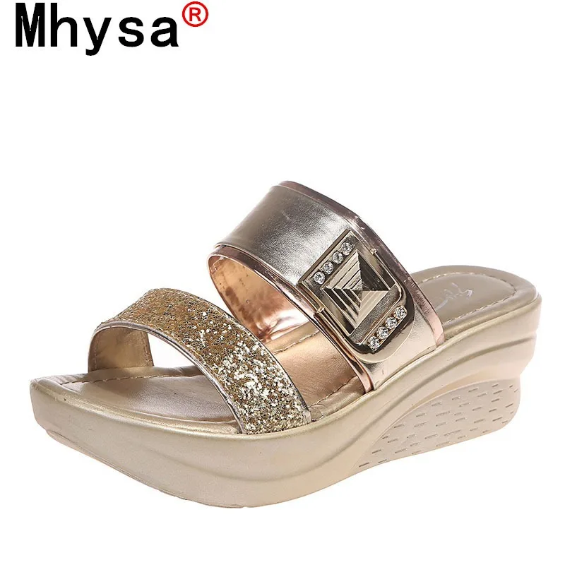 2021 Fashion Women's Shoes Solid Color Sequined Thick-soled Wedges Slippers Summer Women Open-toed Comfortable Cool Beach Shoes
2021 Fashion Women's Shoes Solid Color Sequined Thick-soled Wedges Slippers Summer Women Open-toed Comfortable Cool Beach Shoes