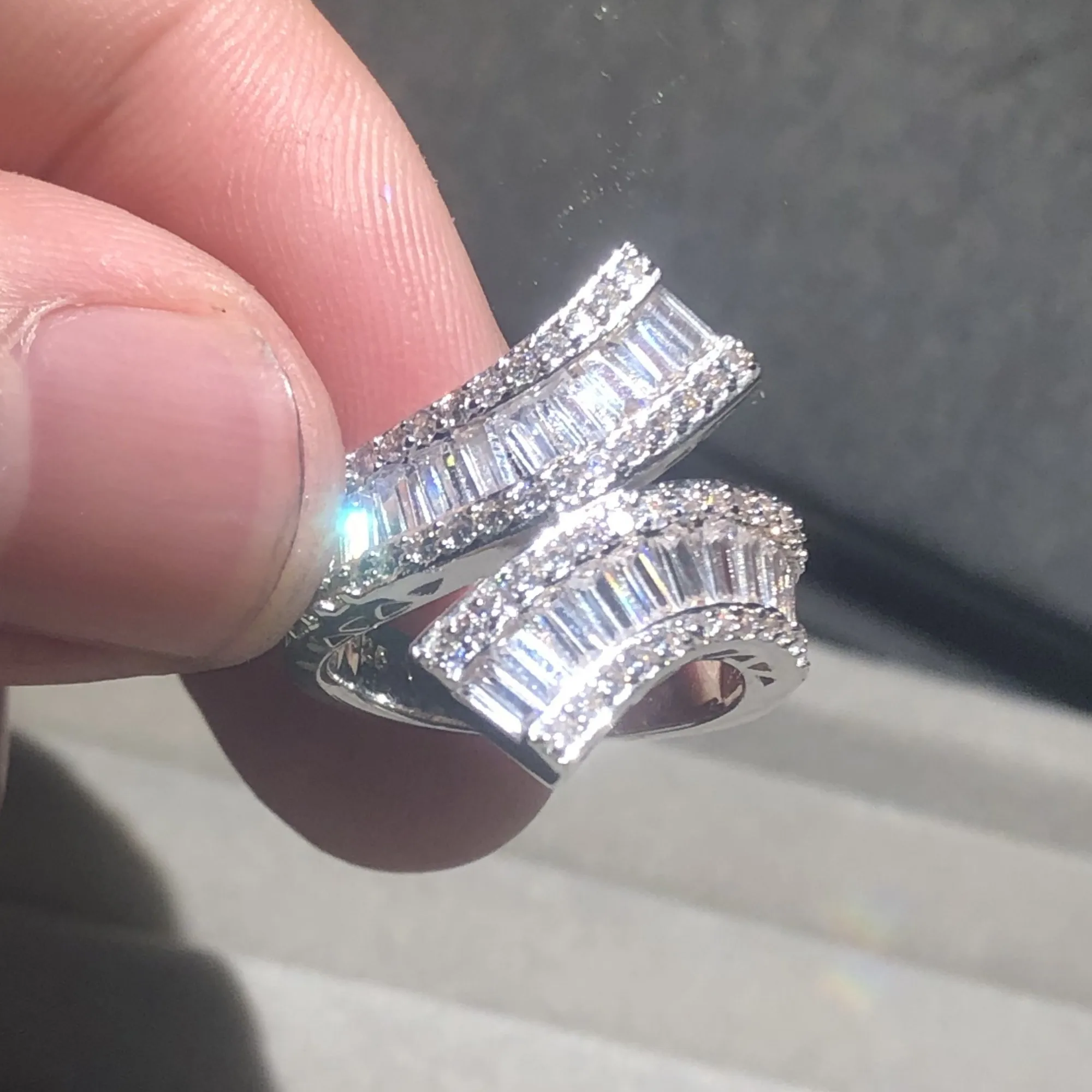 Женское кольцо из серебра 925 пробы с квадратным бриллиантом | Украшения и