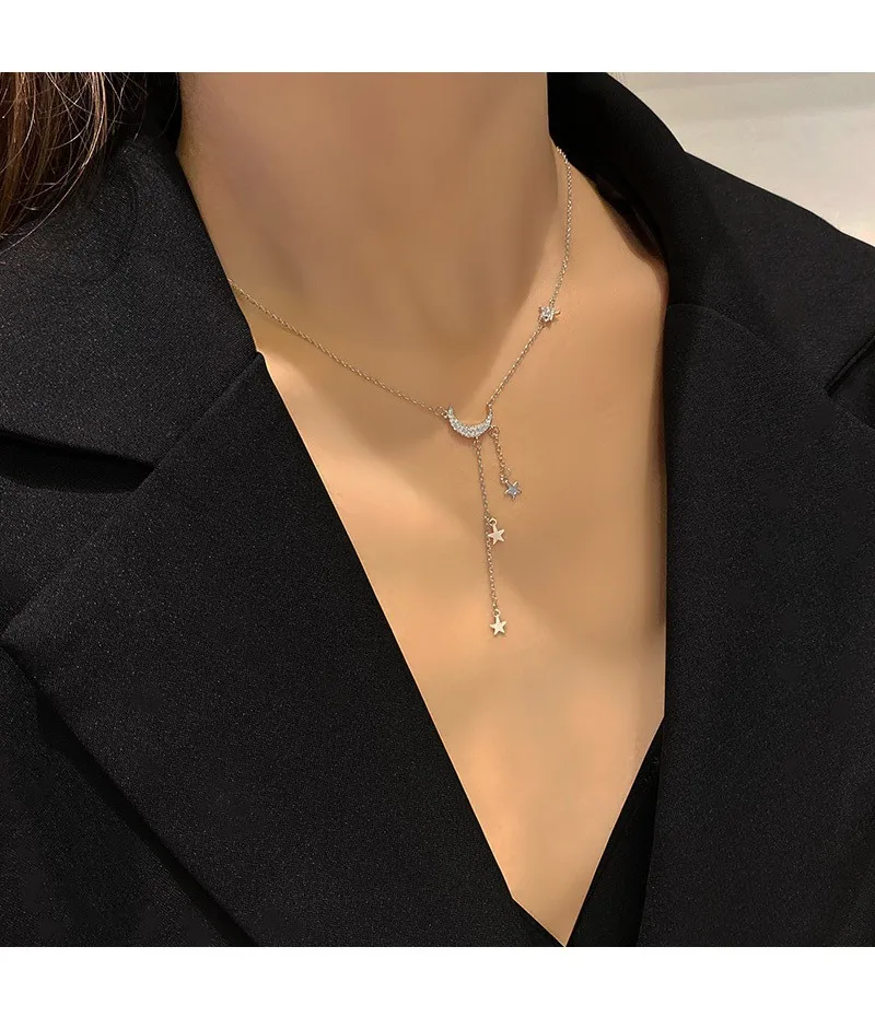 2022 Titanium Steel Micro-Inlaid Diamond Necklace Star Tassel Clavicle Chain Women's Simple Crescent Moon Pendant
2022 Titanium Steel Micro-Inlaid Diamond Necklace Star Tassel Clavicle Chain Women's Simple Crescent Moon Pendant